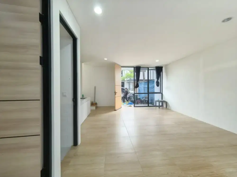 DIJUAL RUMAH 2 LANTAI DI CENDANA ICON KARAWACI