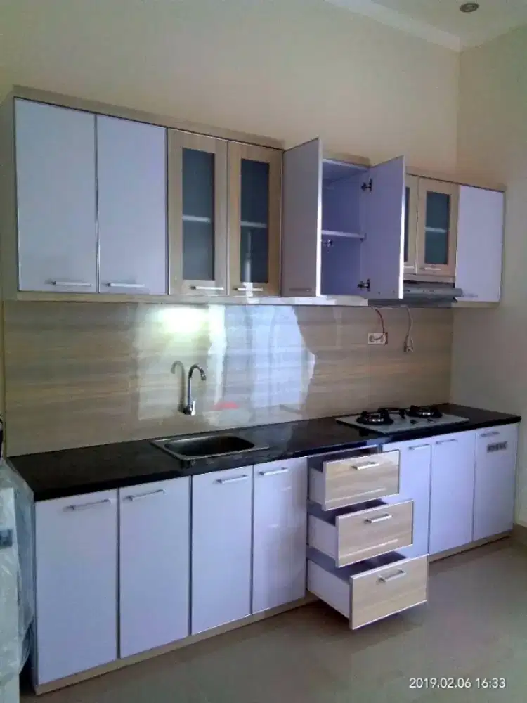 Kitchen set minimalis permeter