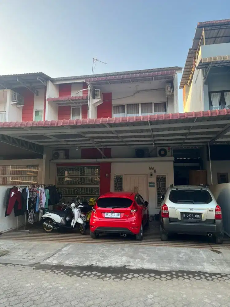 Dijual Rumah Cantik dengan lokasi strategis di The Grand Menteng Indah