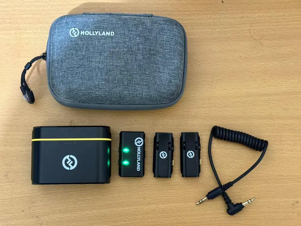 Hollyland Lark M1 Wireless Microphone – Like New 99%