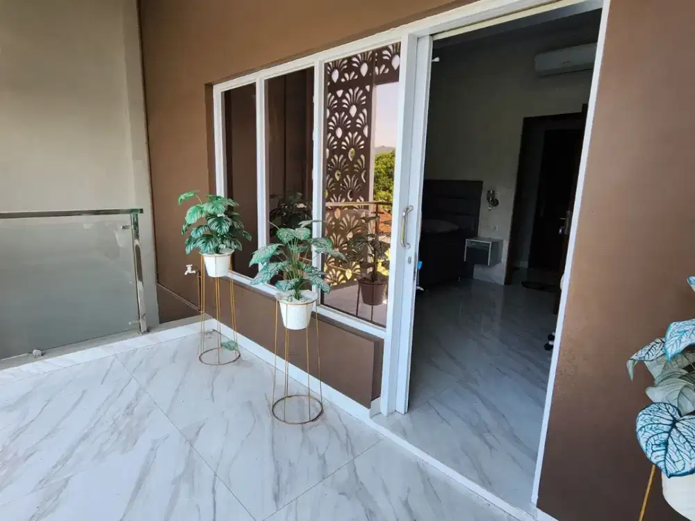 Dijual Rumah Bagus dan Asri Full Furnish Siap Huni Minimalis Lokasi di Budi Indah Bandung