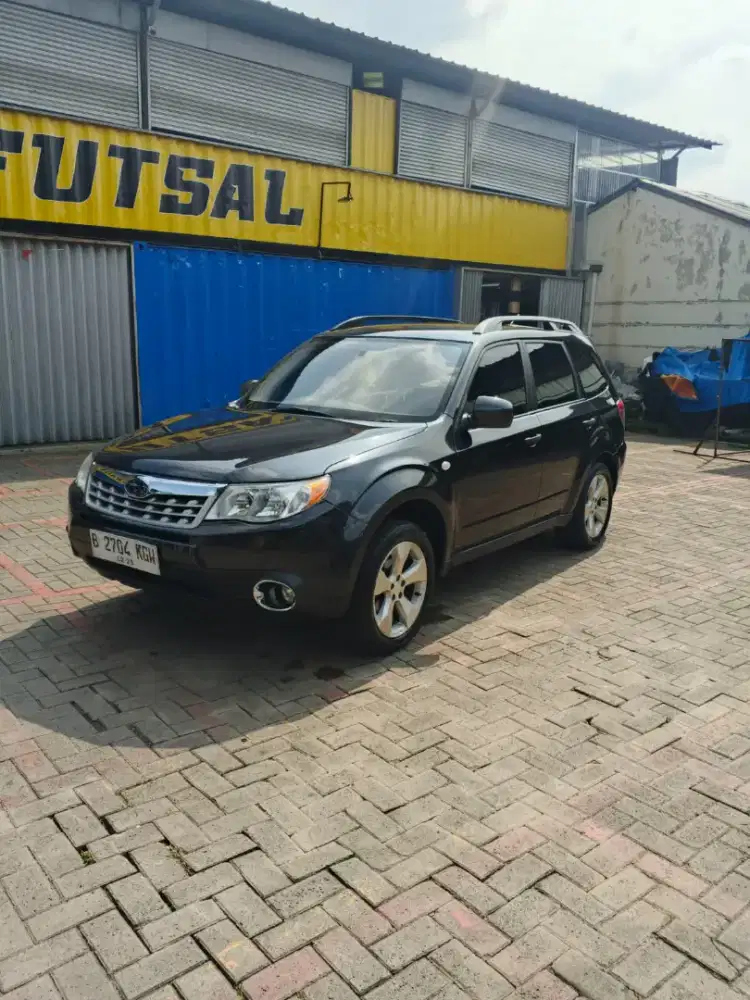 Subaru Forester 2.0. Matic. Tahun 2010