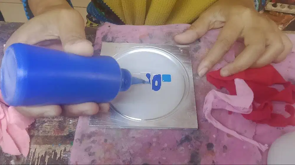 tenaga produksi merchandise rubber