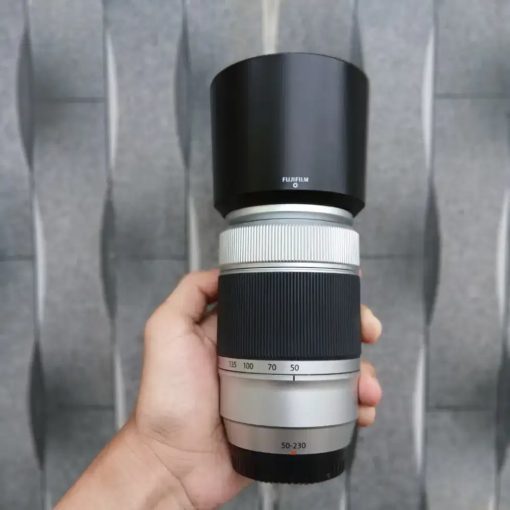 TELE FUJINON XC 50-230MM SILVER ARGENT GOOD CONDITION