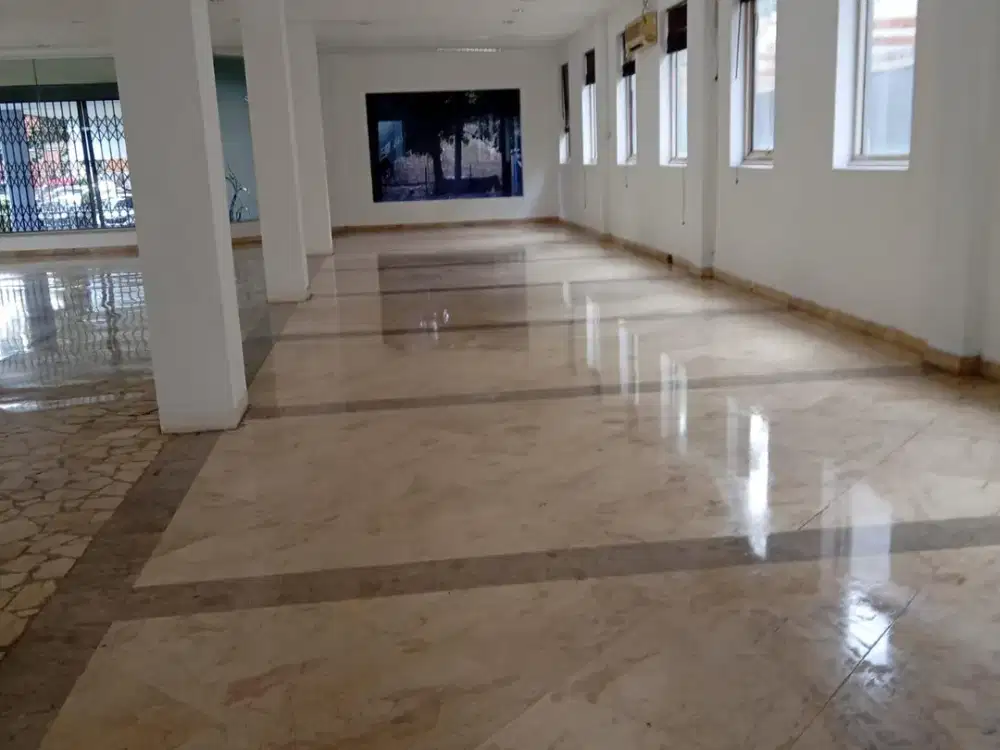 Disewakan Gedung 4 Lantai Nyaman Siap Pakai Lokasi Strategis di Sukajadi Bandung