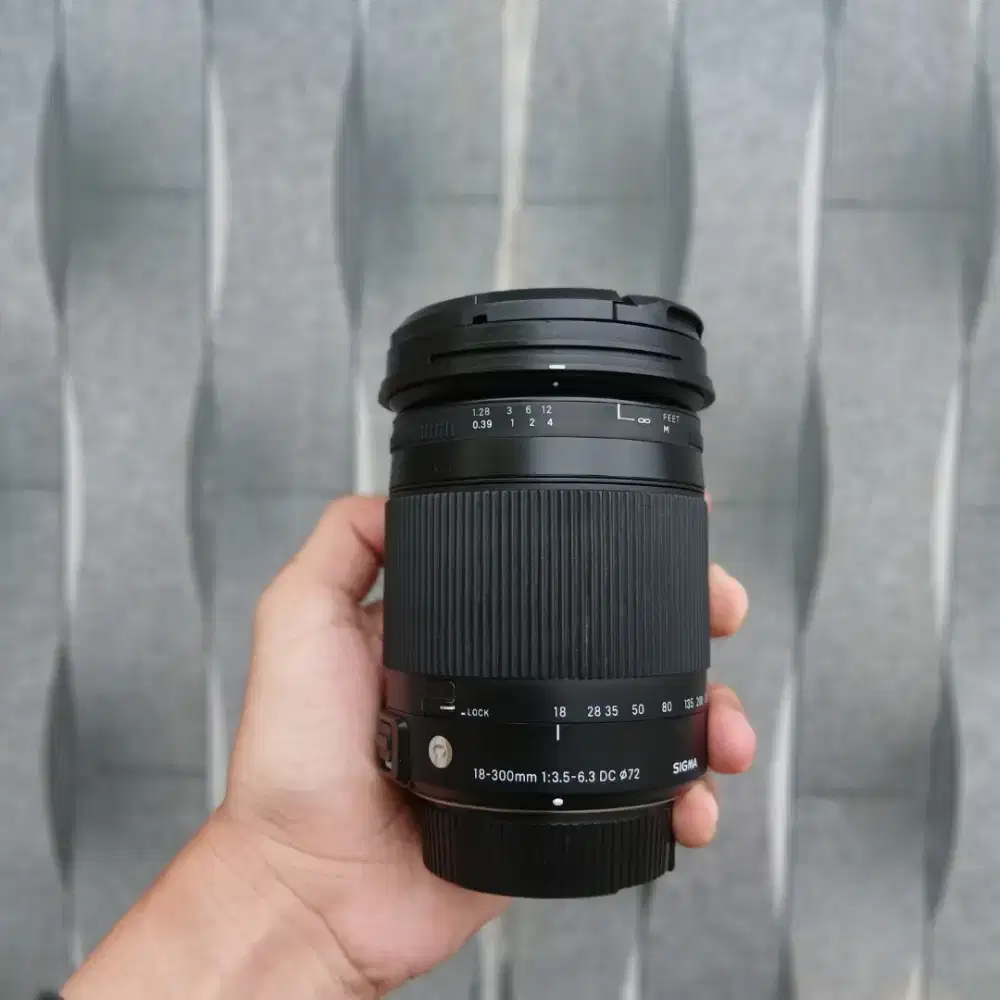 LENSA SAPUJAGAD SIGMA 18-300MM BLACK FOR NIKON DSLR