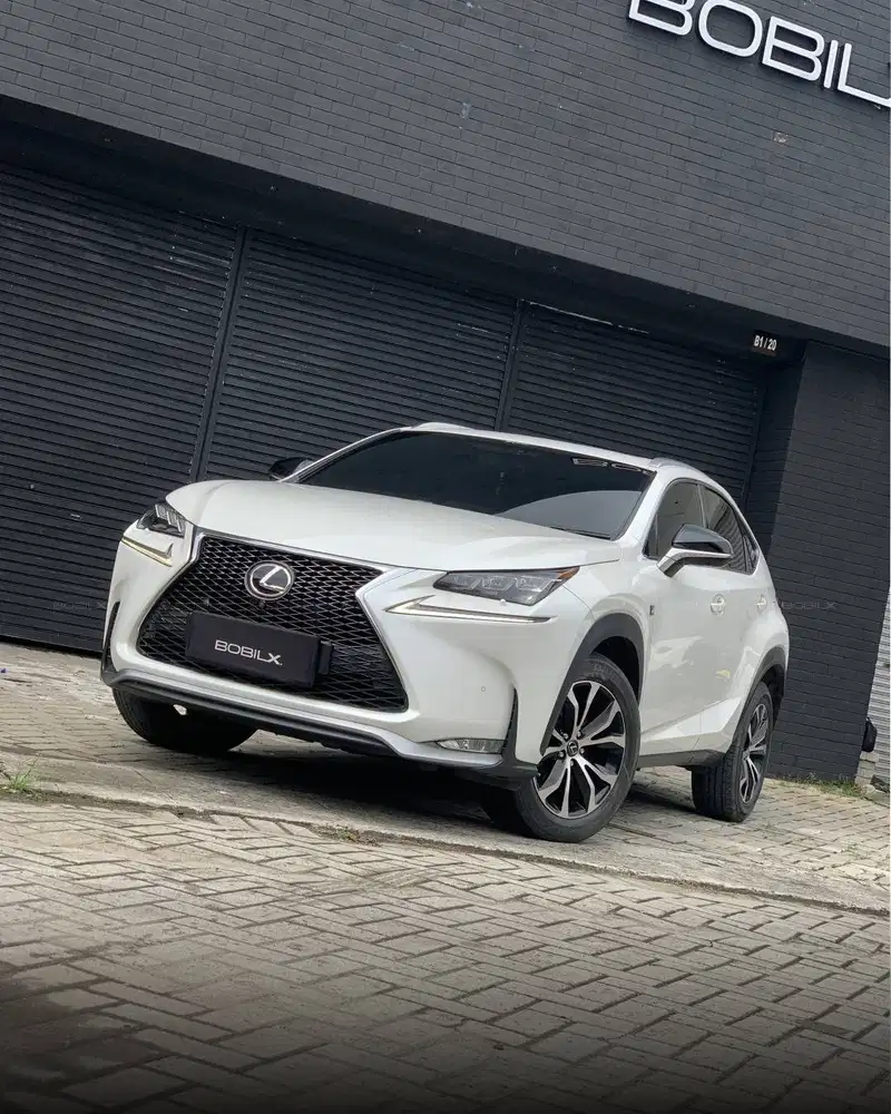 NIK 2016 Lexus NX200t F-Sport White on Black
