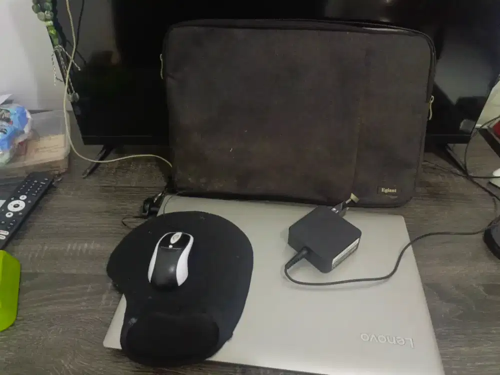 Jual laptop Intel Core i7 tm RAM 12 GB storage  238 GB SSD.