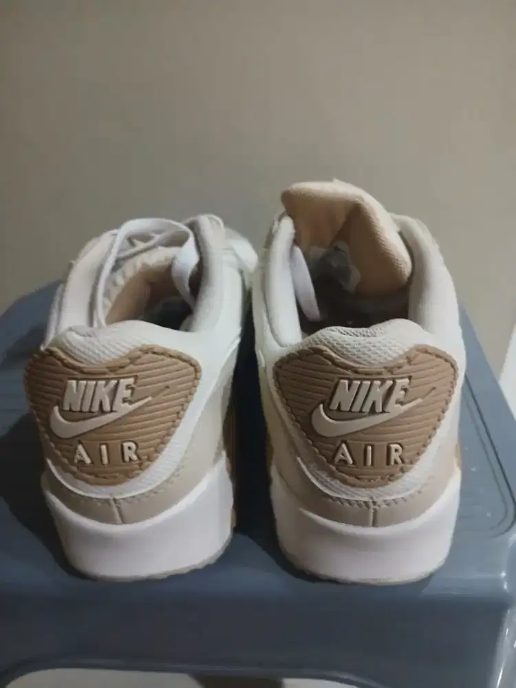 Sepatu Nike Air Max 90 Ori preloved masih bagus