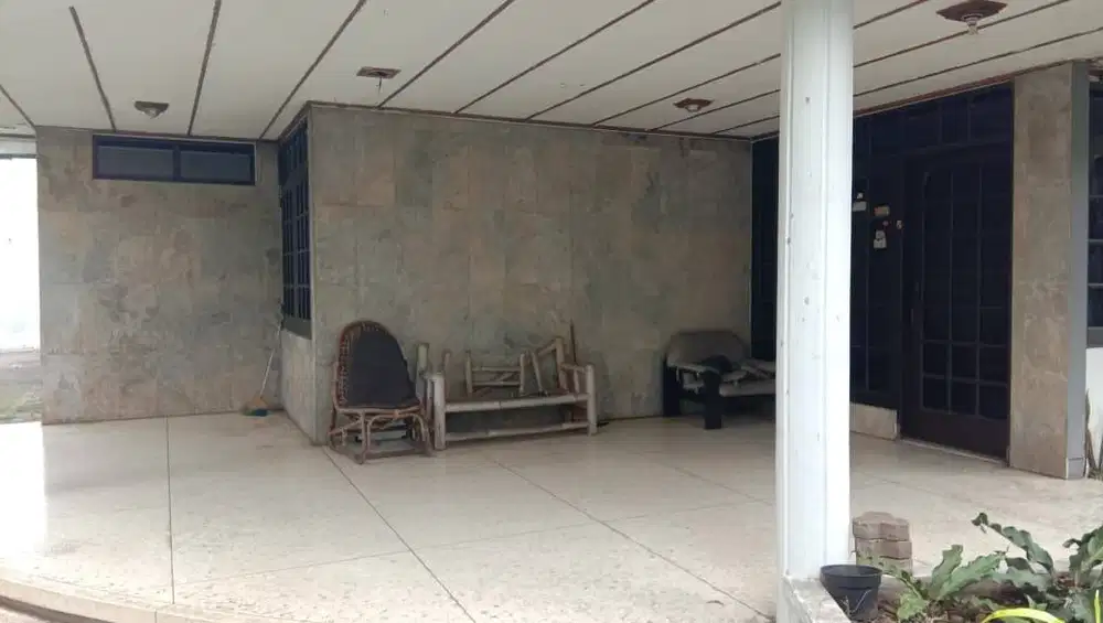 Di Jual Rumah 2 Lantai Hoek Di Sayap Cikutra