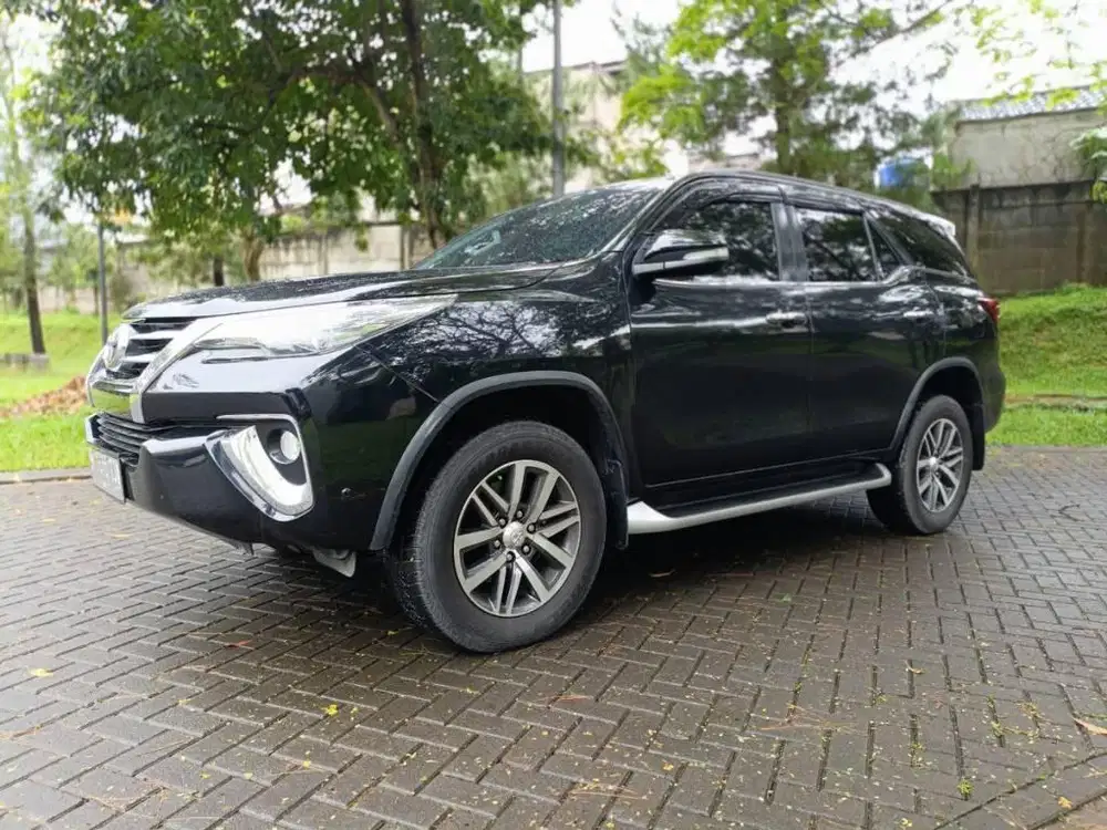 TOYOTA FORTUNER VRZ 2.4 DIESEL AT 2017