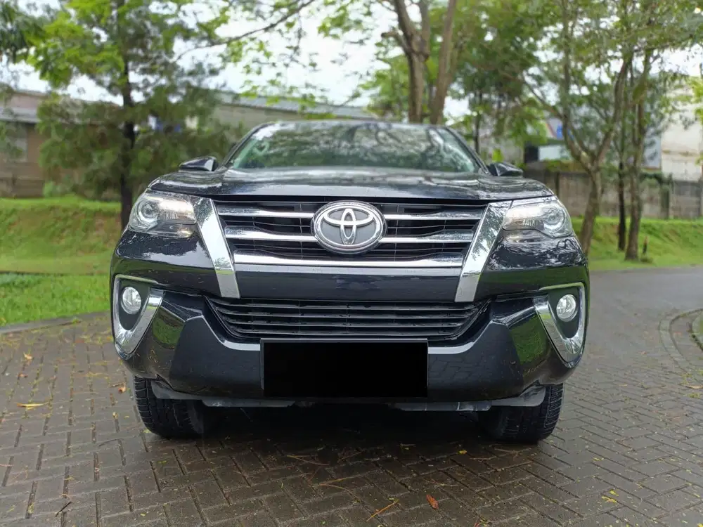 TOYOTA FORTUNER VRZ 2.4 DIESEL AT 2017