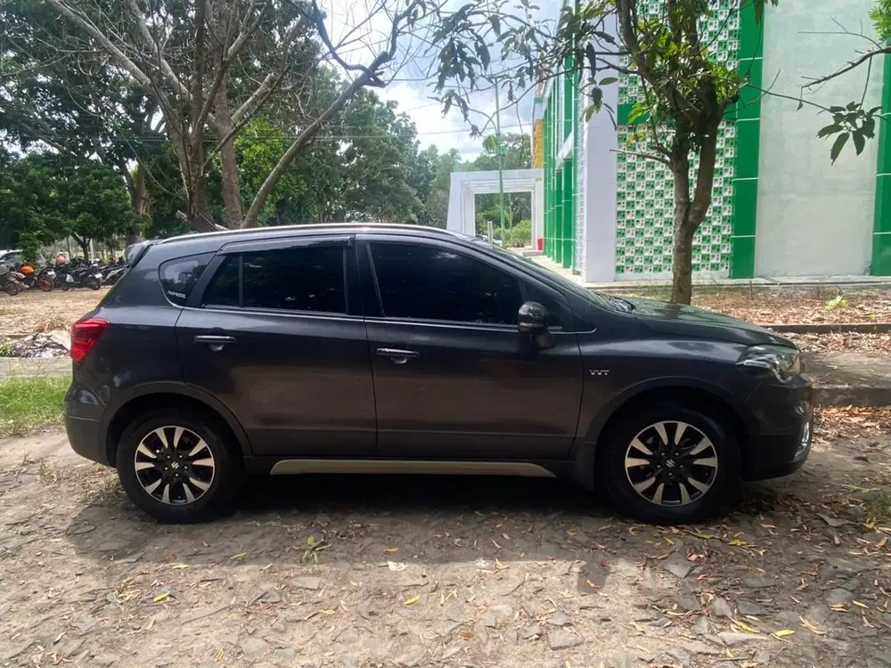 Suzuki SX4 2019 Bensin