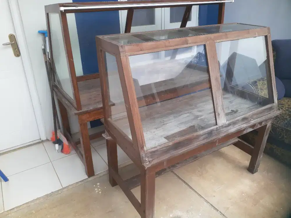 Jual meja etalase jati/bufet jati