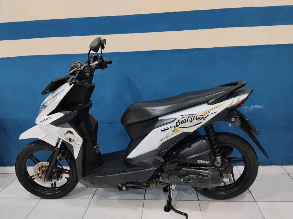 # HONDA BEAT STREET 2018 PAJAK HIDUP