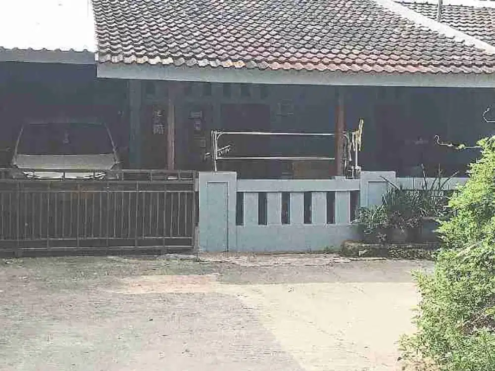 Dijual rumah siap huni, tidak banjir dekat Mall Galaxy dan Mall Pakuwon di Pondok Pekayon Indah, Bekasi