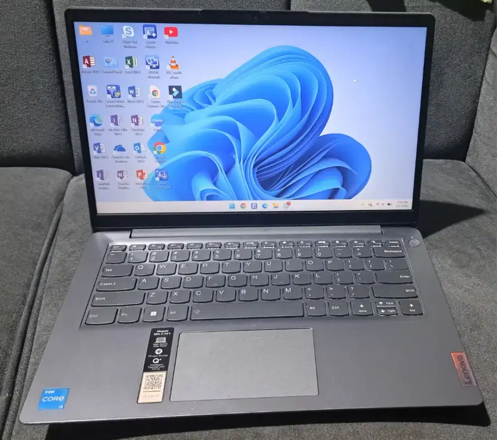 LAPTOP LENOVO IDEAPAD SLIM 3 (14)