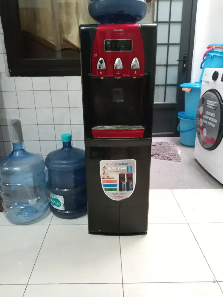 Jual dispenser bekas layak pakai