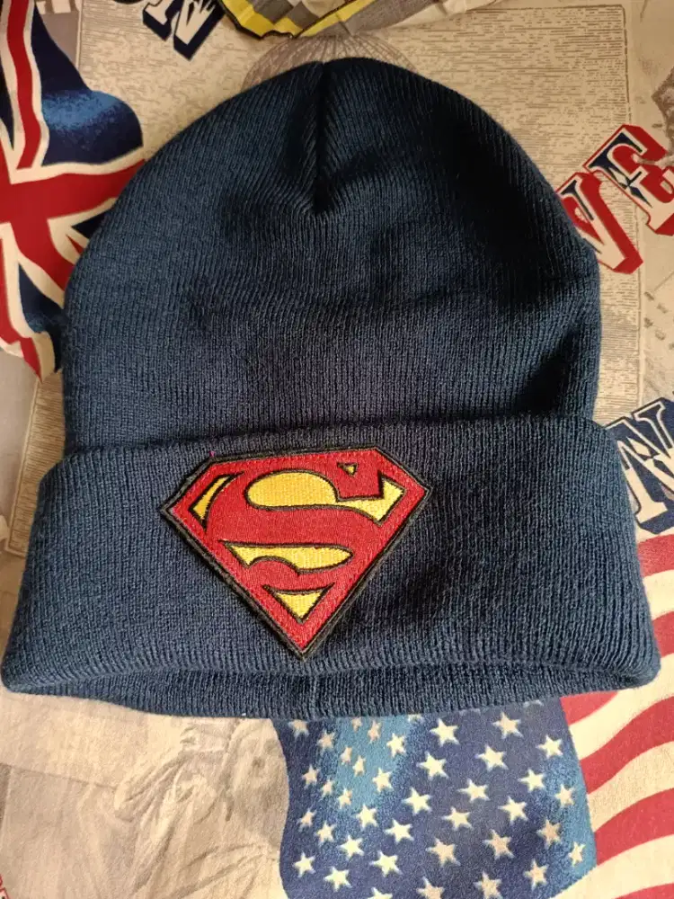 Dijual Beanie Hat DC Comics Superman ex Koleksi Like New Gress.