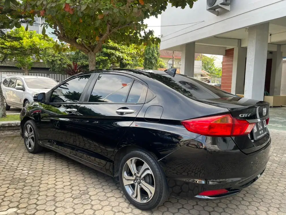 Honda City Type E tahun 2015