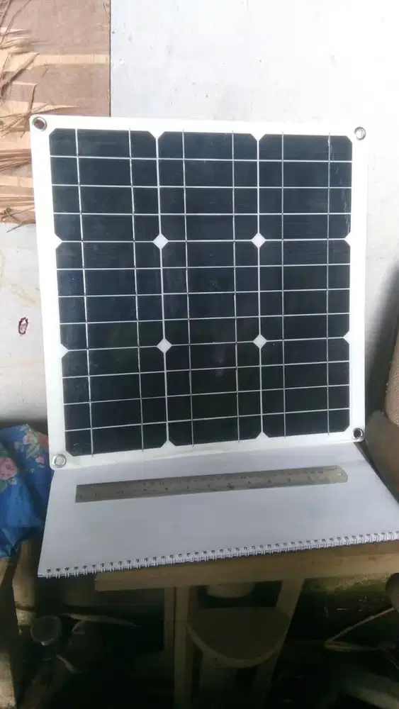 SOLAR PANEL SURYA 42 CM X 42 CM