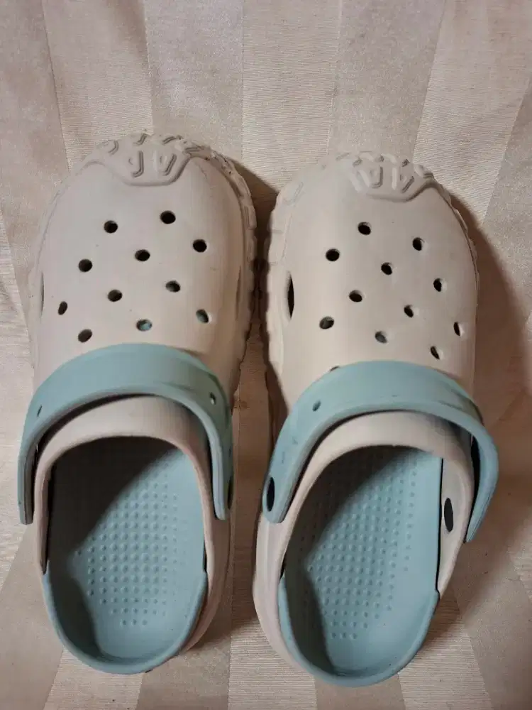 Sendal Slip on (kodok)