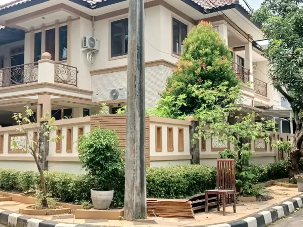 Dijual Rumah Luas Dalam Cluster Posisi Hook Semi Furnish di Jatibening Bekasi