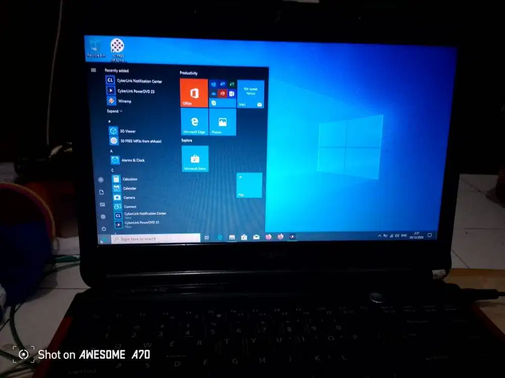 Laptop Fujitsu LH530 Merah Bekas.