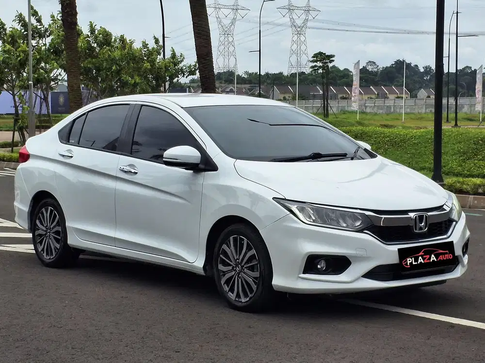 Honda City 2018
RS 1.5 Automatic DP 8 juta saja