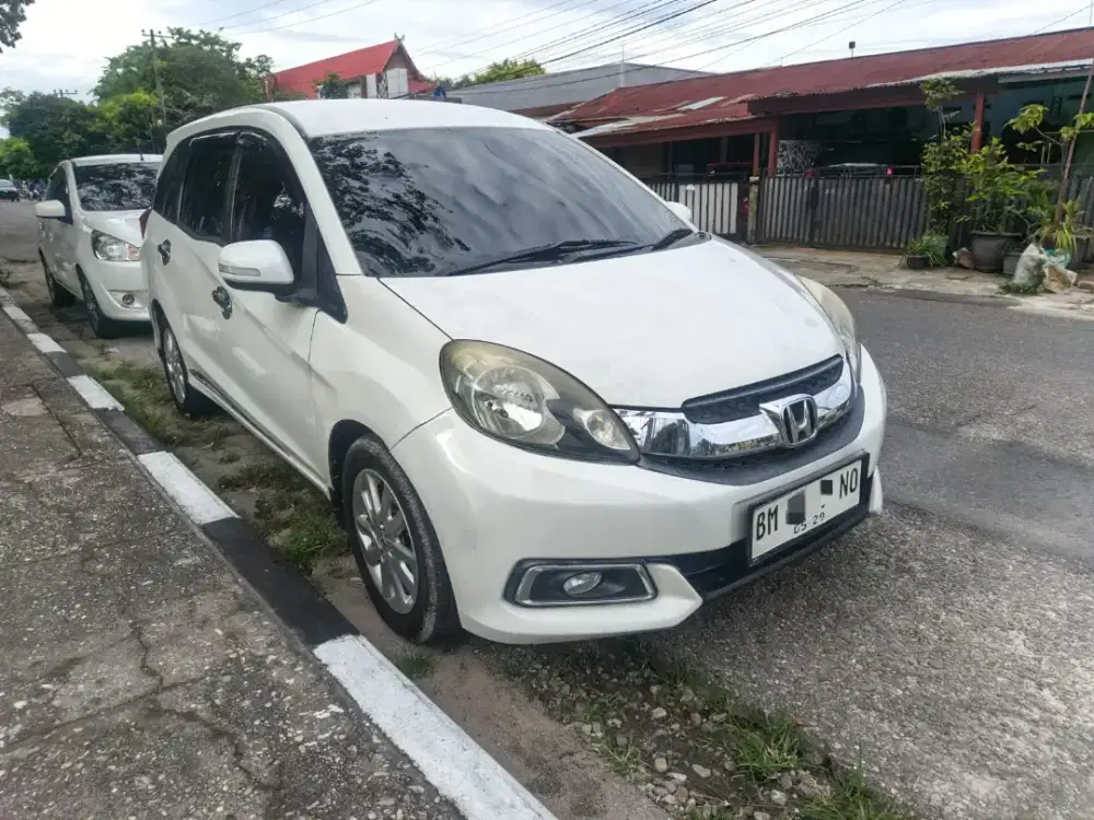 Mobilio e cvt 2014