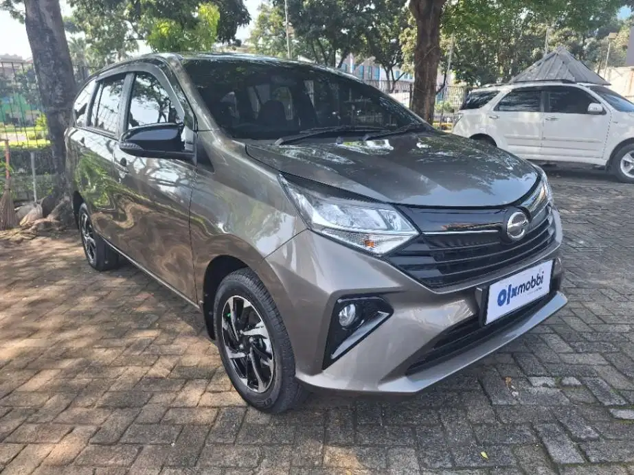 DP RENDAH Daihatsu Sigra 1.2 R Bensin-MT 2022 NZV