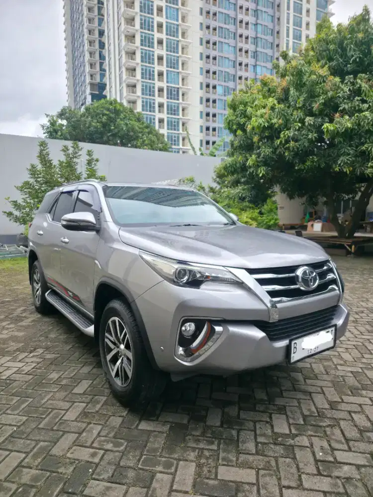 Dijual T. Fortuner 2.4 AT (4x2) 2017