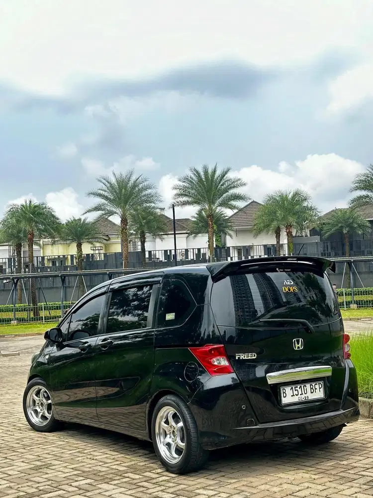 Honda Freed 2009 Bensin