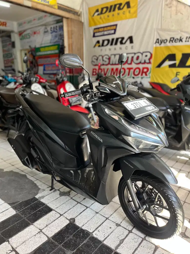 HONDA VARIO 125 2020 SAS MOTOR JL. BARATAJAYA 19 NO 5