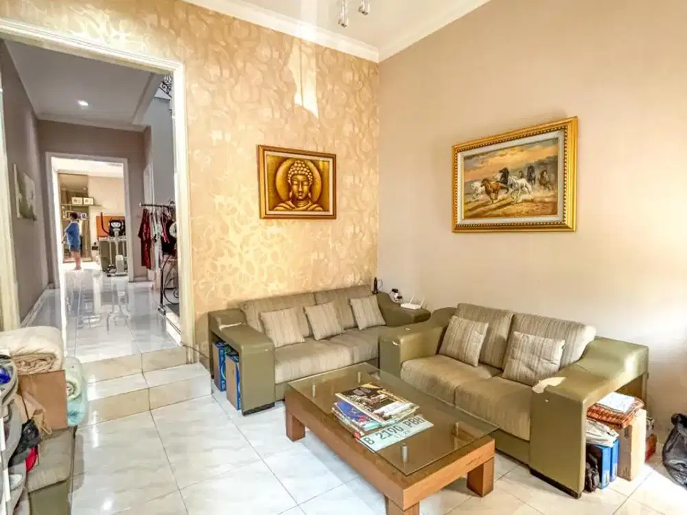 Dijual Rumah Pik 1 Indomobil. Unit Rapih, Siap Pakai. Semi Furnish