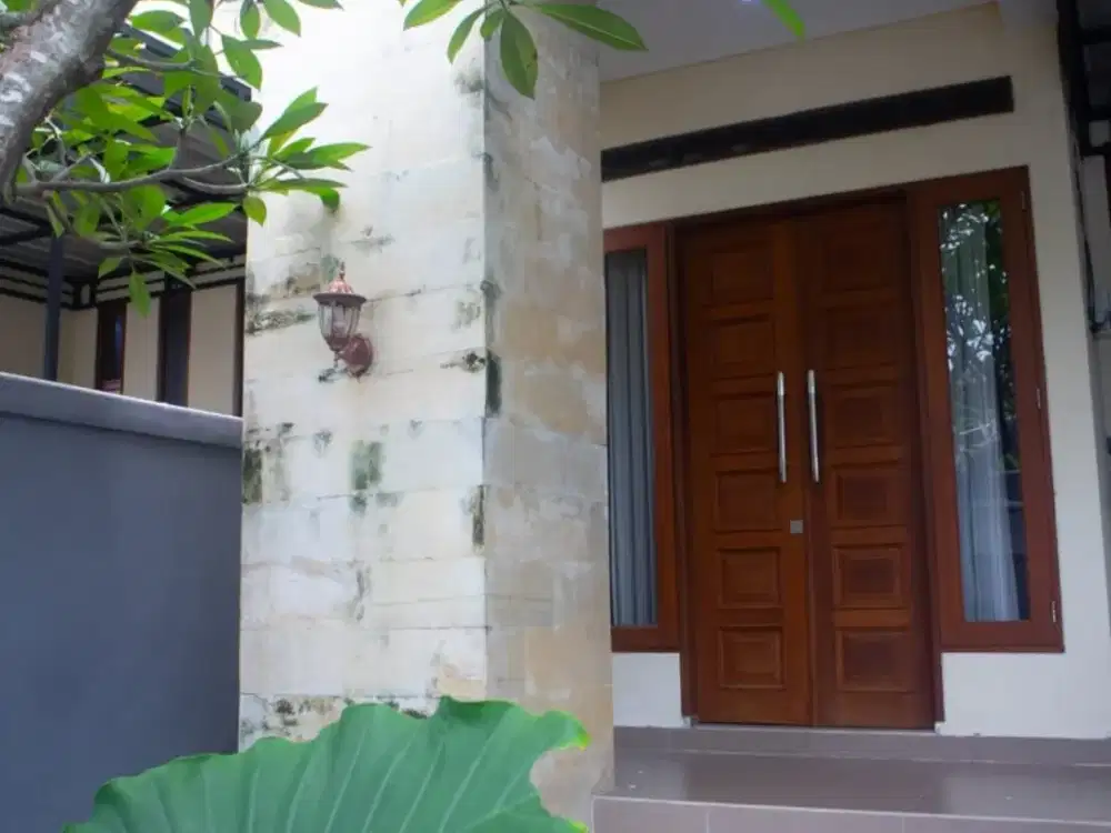 Jual Rumah Lantai 2 Di Jalan Tukad  Bilok Sanur Bali. Dekat Ke Renon, Hangtuah, Plaza Renon, Panjer, Sesetan,Bay Pas Sanur,