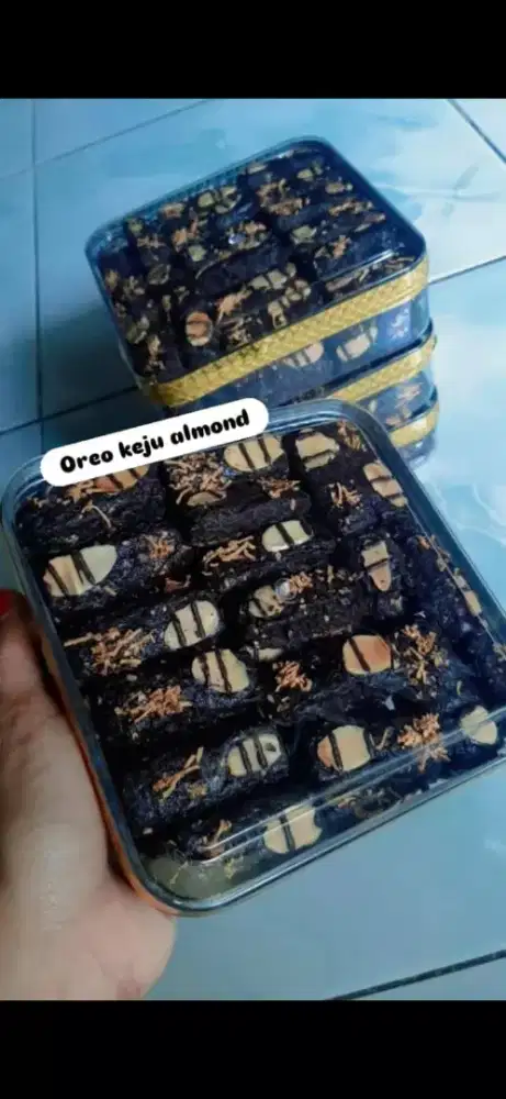 ANEKA KUE JAJANAN LEBARAN ENAK
