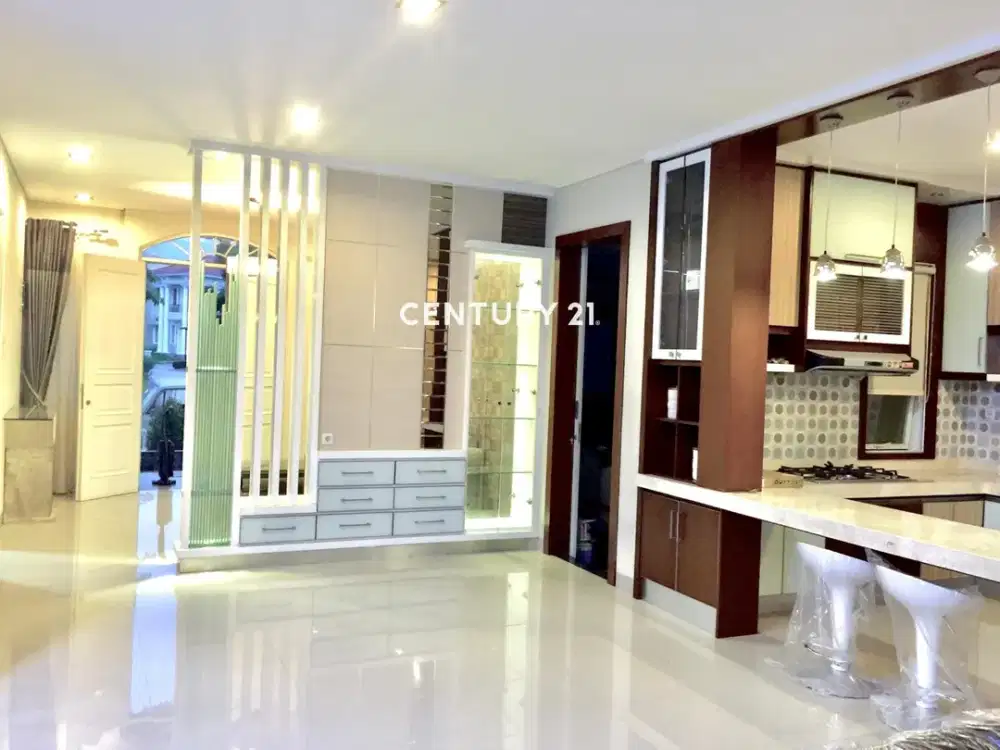 RUMAH MEWAH 2 LANTAI SIAP HUNI FURNISH DI LIPPO CIKARANG