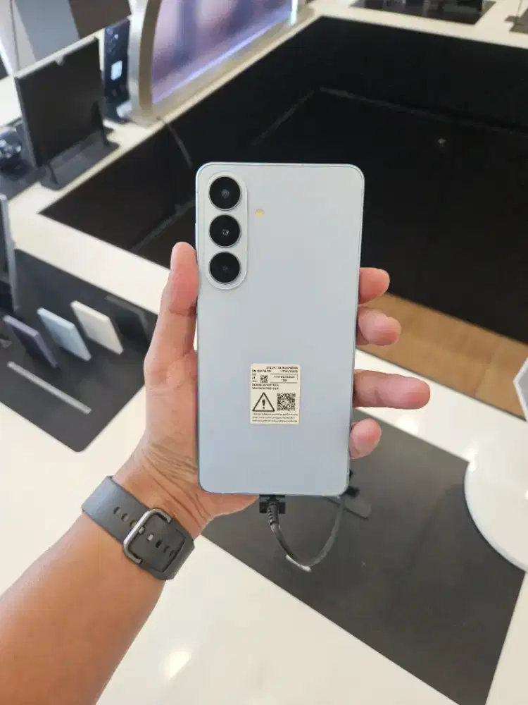 PRE ORDER S26PLUS 12/512GB