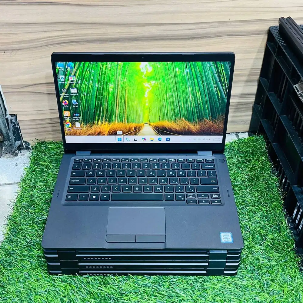 LAPTOP DELL Latitude 5300 2in1 Touch i7 Gen8 16GB/256GB 13INCH *RDC