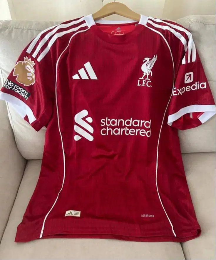 GRATIS! JERSEY LIVERPOOL