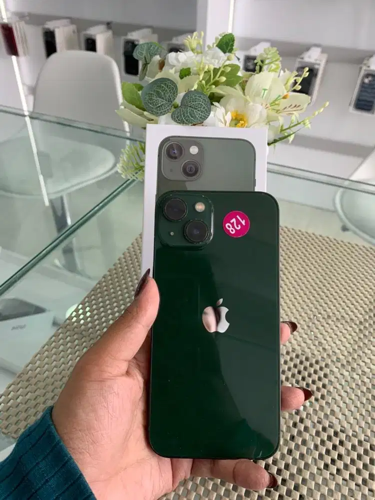 Iphone 13 128 Like new full set normal no minus all provider
