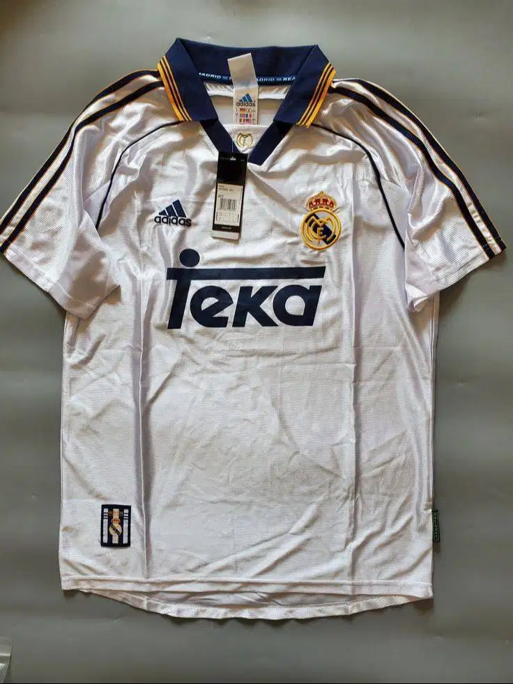 GRATIS! JERSEY MADRID RETRO