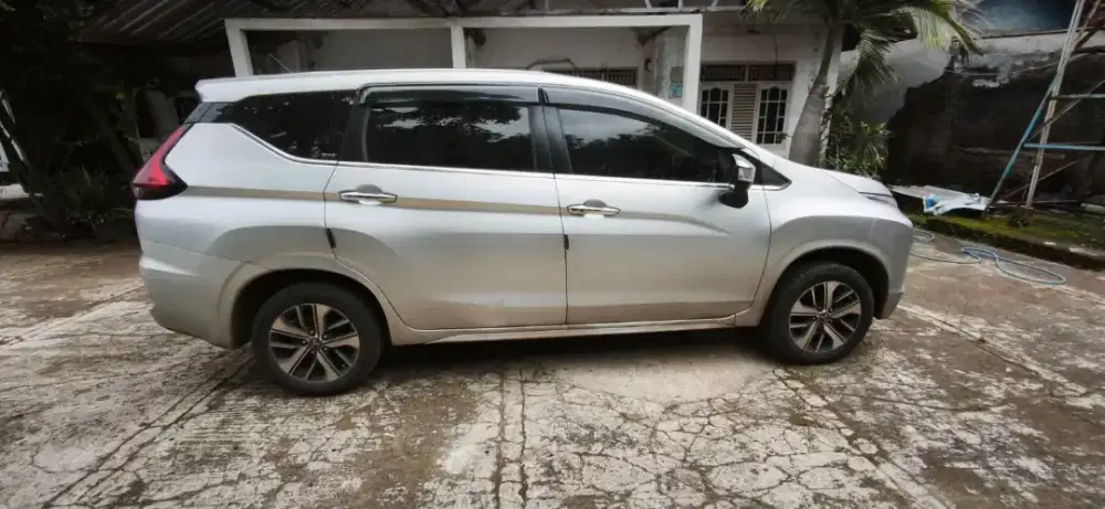 Mitsubishi Xpander Ultimate AT (2017)