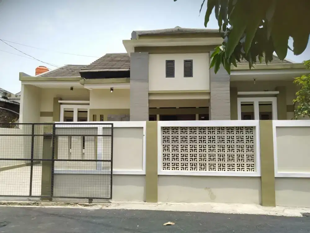 *JUAL RUMAH MURAH MINIMALIS CISARANTEN ARCAMANIK  ,  BANDUNG*