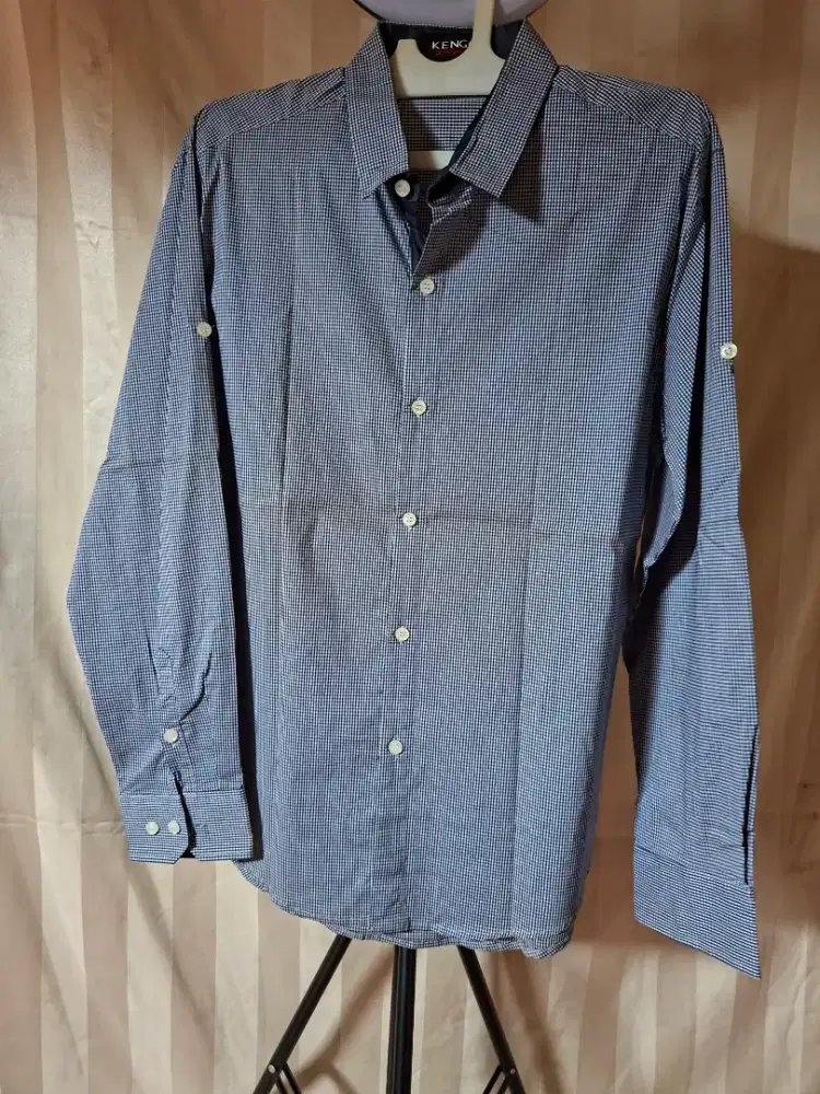 Kemeja lengan panjang