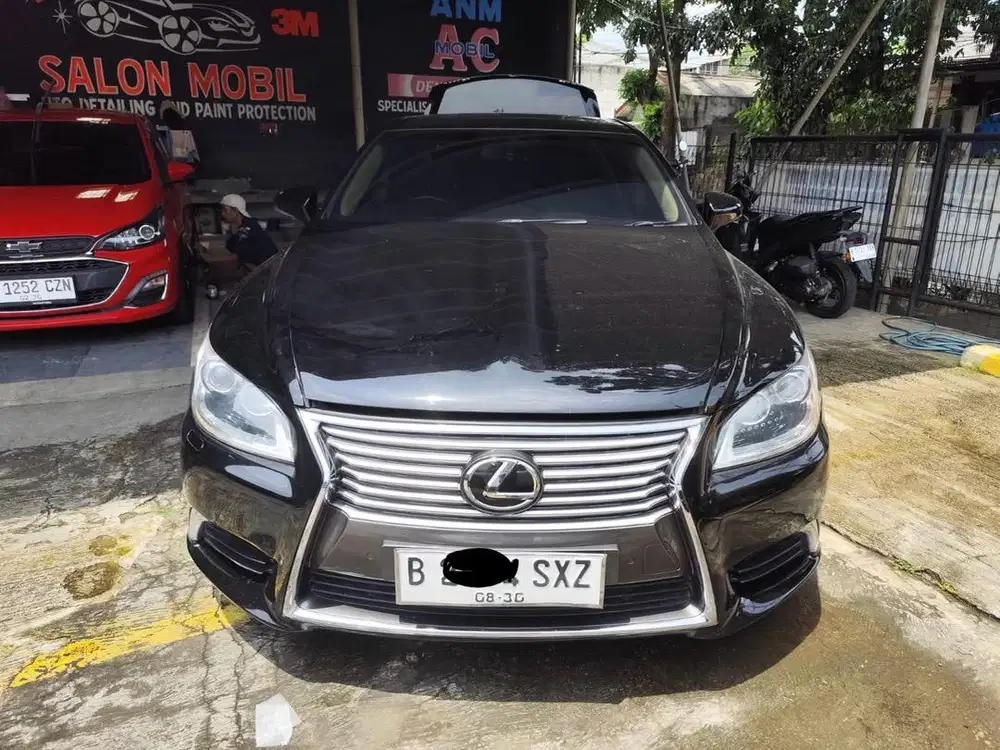 KM LOW ANTIK LEXUS LS 460L AT 2015