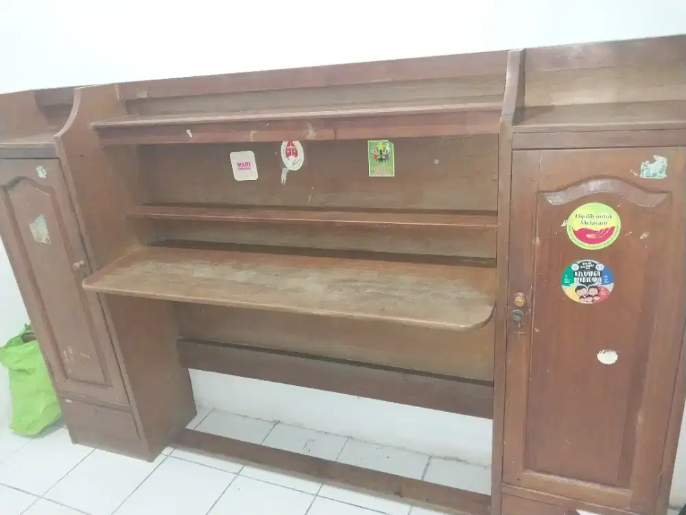 Dijual lemari kayu jati