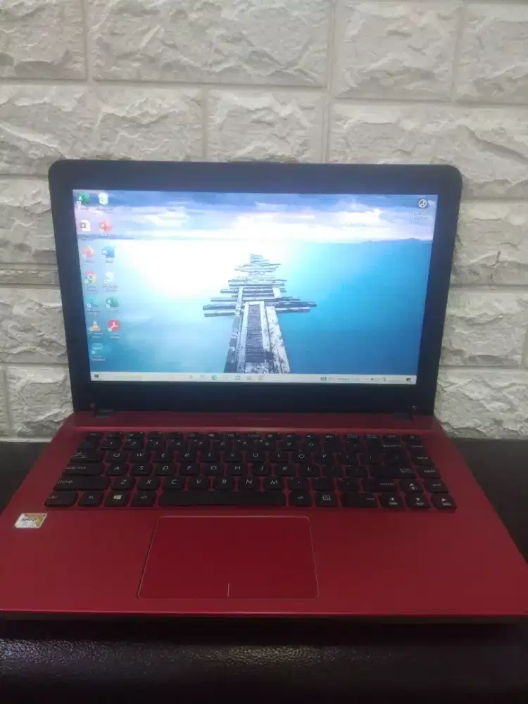 jual ASUS X441B AmdA9Gen9 8gb/128gb