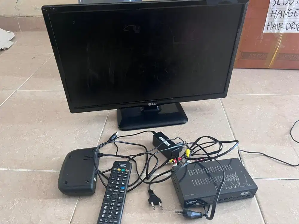 TV LG 22inch plus STB